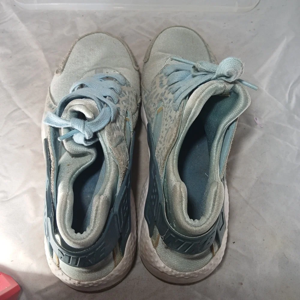 Nike Air Huarache Youth GS Shoes Light Blue Leopard‎ Print Sneakers Size 7Y